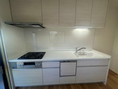 キッチンは新品です