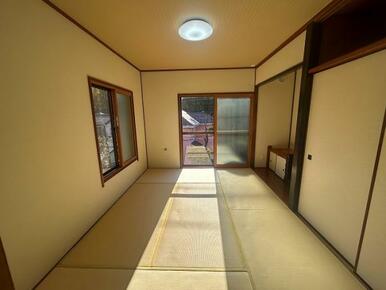 和室　日当たり良好です