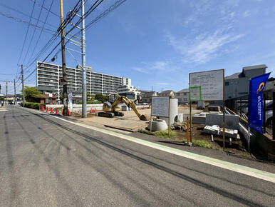 【前面道路含む現地土地写真】