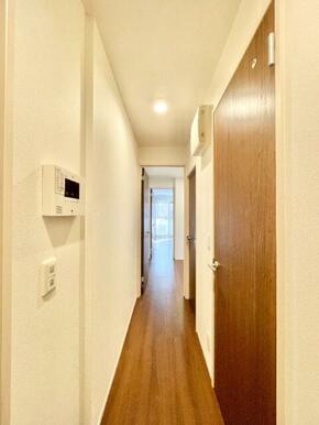 玄関から見たお部屋☆