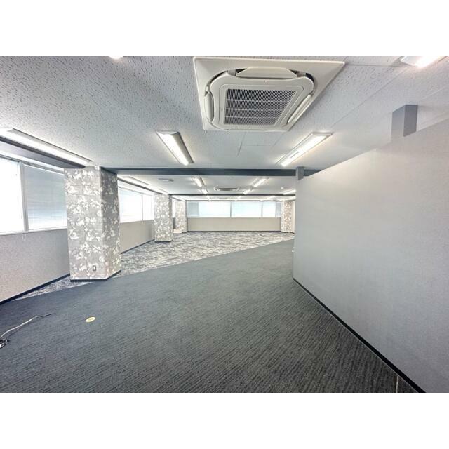 事務所仕様のOAフロア（45.6坪）