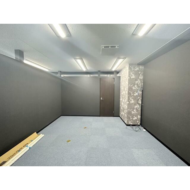 事務所仕様のOAフロア（仕切り内）