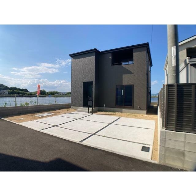 未来を鮮やかに彩る住まい（2号棟）