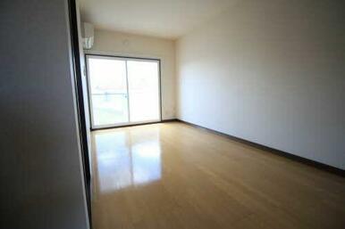 参照　リビング