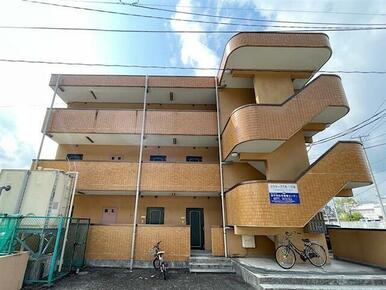 「セクターズ荒巻１号棟」外観写真