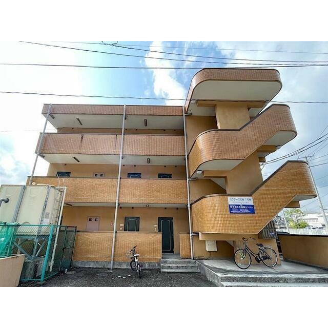 「セクターズ荒巻１号棟」外観写真