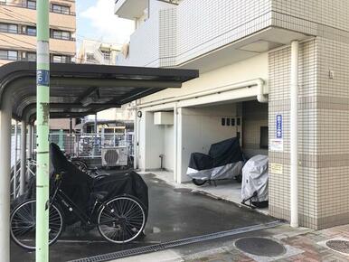 駐輪場、バイク置き場（組合に対し所定の手続き要。空状況確認の事。有償利用）