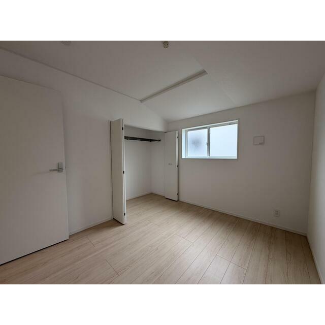 多目的に活用できる洋室