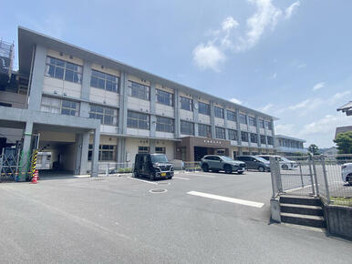 日置市立伊集院小学校