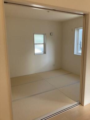 温かみを感じる畳の空間、インテリアに＋αのテイストを加えてアイデア無限大（1号棟）