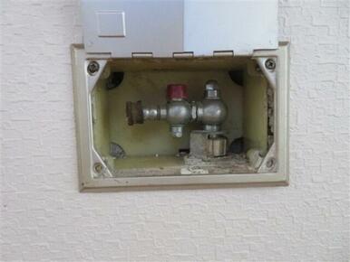 各居室とリビングにガス栓あり！ガスファンヒーターが使用でき便利