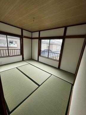 柔らかい畳が心地よい和室