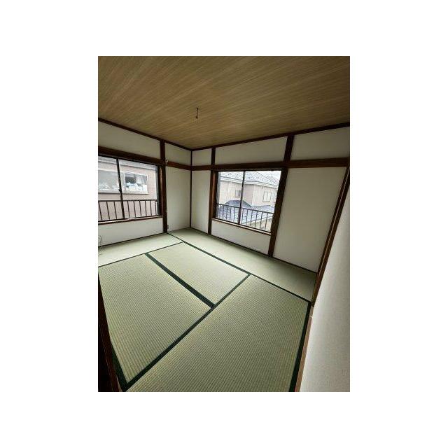 柔らかい畳が心地よい和室