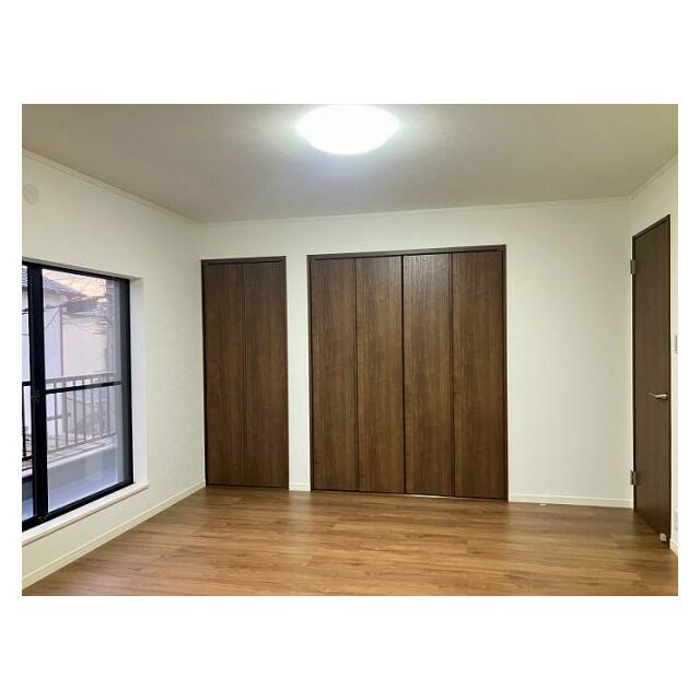 ２階約８帖洋室　別角度