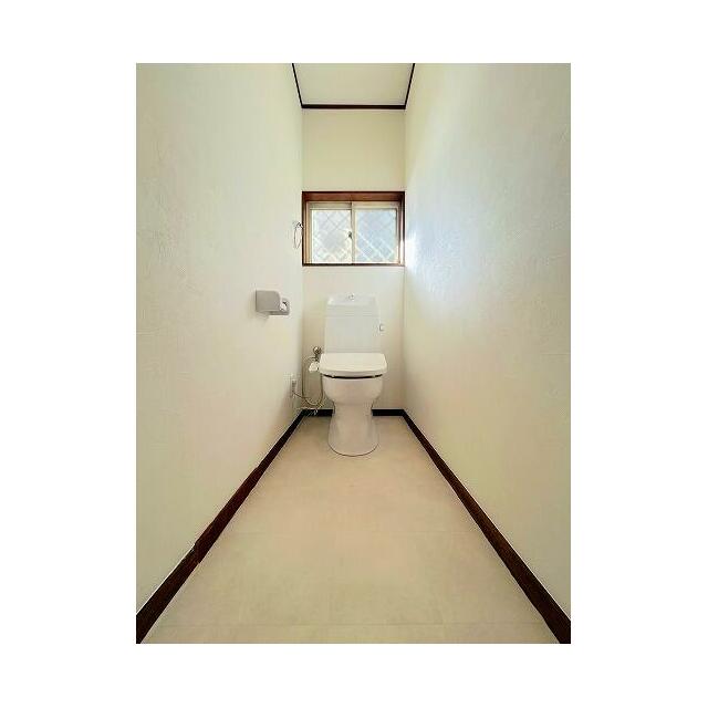 「1階トイレ」新品に交換済みです。