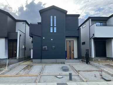 工事中　外観写真（7号棟）