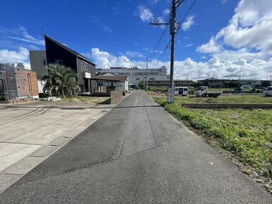 東側　接道道路