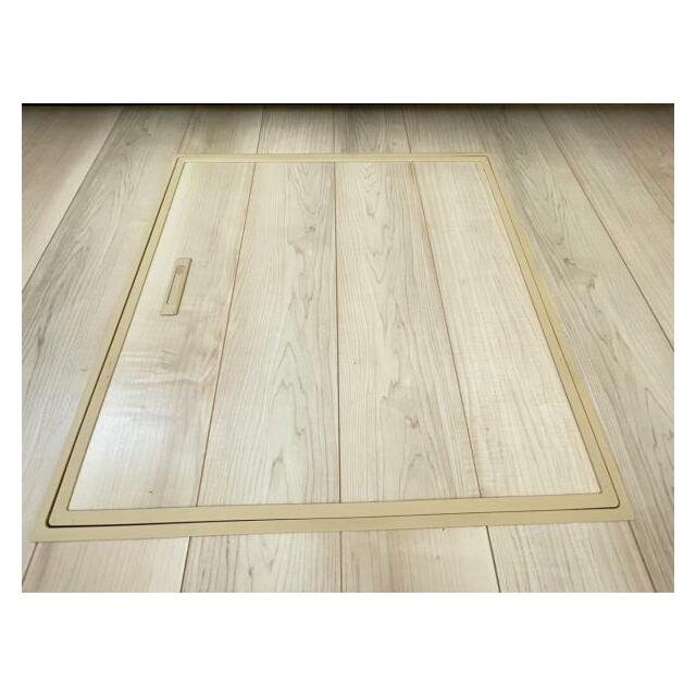 お漬物を漬けたり鍋などの季節物もしまっておける便利な床下収納！