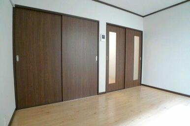 ■洋室入り口方向