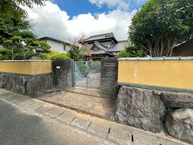物件画像 京都郡苅田町 尾倉３丁目 (小波瀬西工大前駅) 2階建 6SLDK