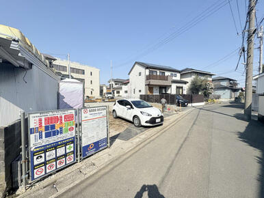 販売現地