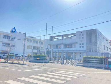 石井小学校
