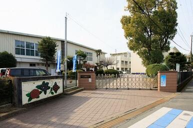 北部東小学校