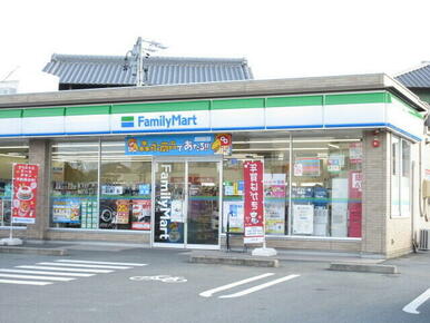 ファミリーマート伊勢高向店