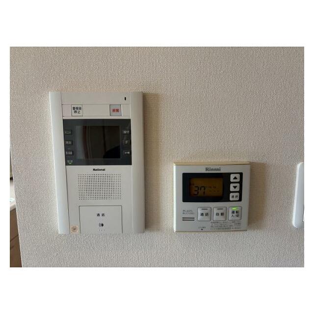 「設備」インターホン・追い焚き機能ございます。