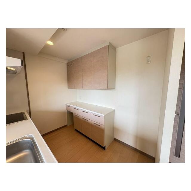 「キッチン」収納スペースが沢山ございます。