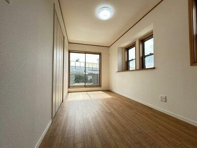 ３階洋室６．２帖