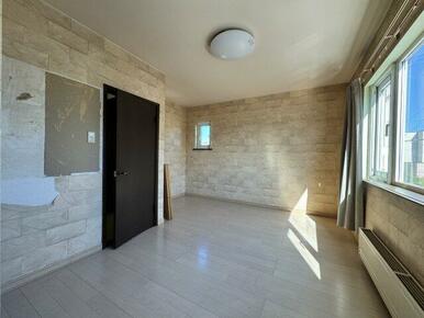 セントラル暖房なので全室暖かく過ごせます。