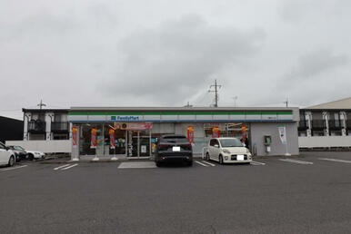 ファミリーマート清原テクノ店