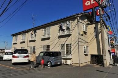 南向き、日当たり良好、２階建てです。