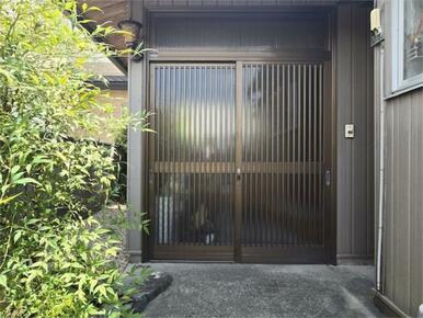 玄関外観です。