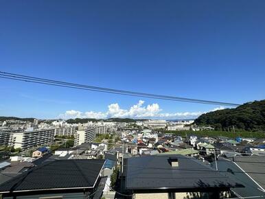 お庭からの眺望（東京湾が見えます）夏には花火も