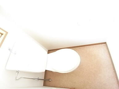 トイレにも窓付！他号室参考写真