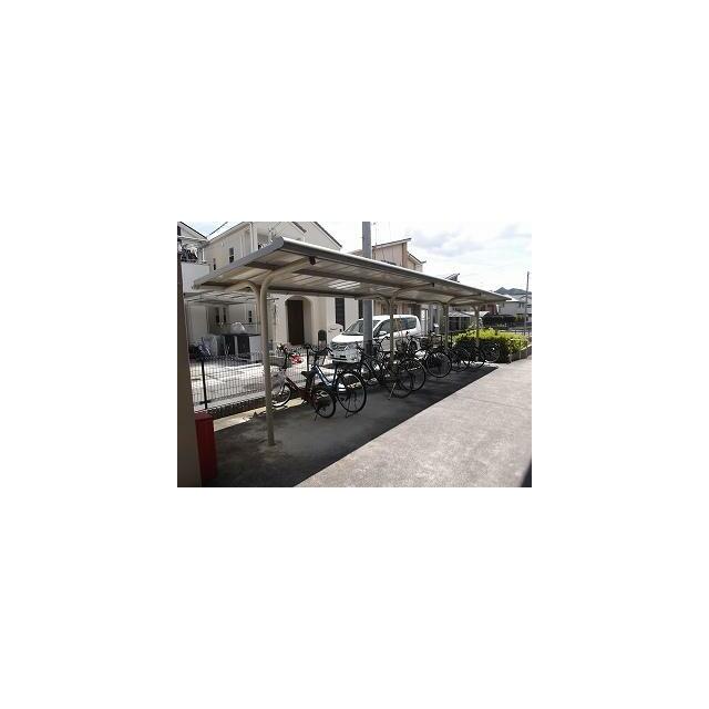 屋根付き駐輪場