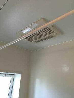 浴室暖房乾燥機