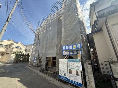 日を重ねるごとにこの佇まいに愛着が湧いてきそう（2号棟）