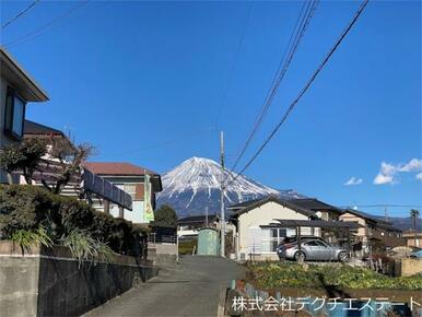 物件から富士山が見えます