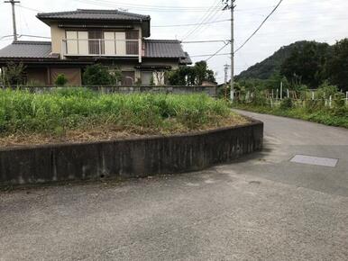 道路を含む土地画像