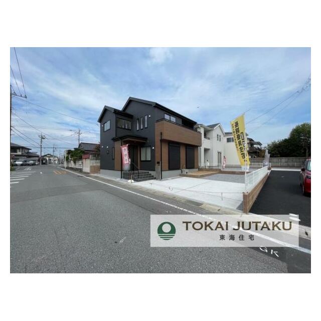 西側約8M幅員の公道。車の出し入れもスムーズに行えますね＾＾