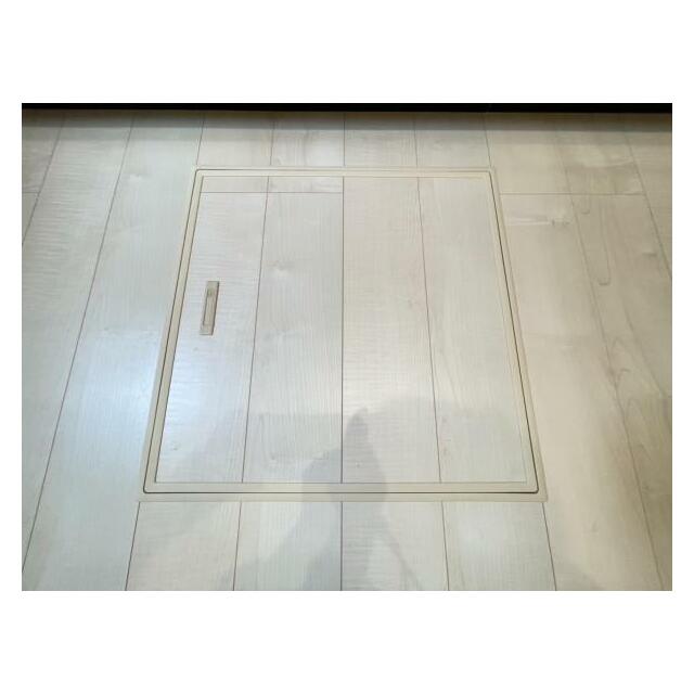 お漬物を漬けたり鍋などの季節物もしまっておける便利な床下収納！