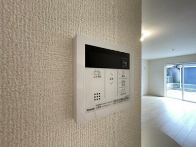 いつでも暖かい湯船に入れる追焚き炊き機能付き＾＾