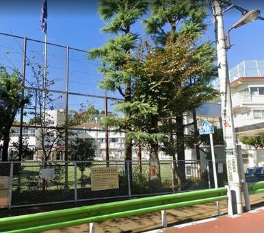 目黒区立八雲小学校（都立大学）