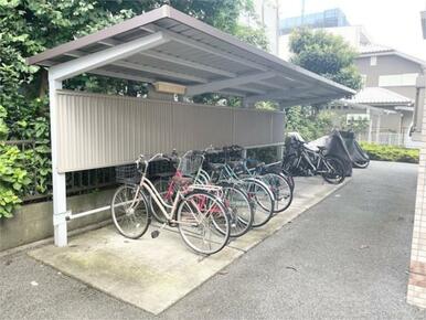駐輪場はバイクの駐輪も可能です。