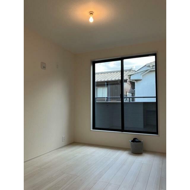 リビングとは別に静かな時間を楽しめる部屋（1号棟）