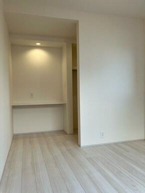 リビングとは別に静かな時間を楽しめる部屋（1号棟）