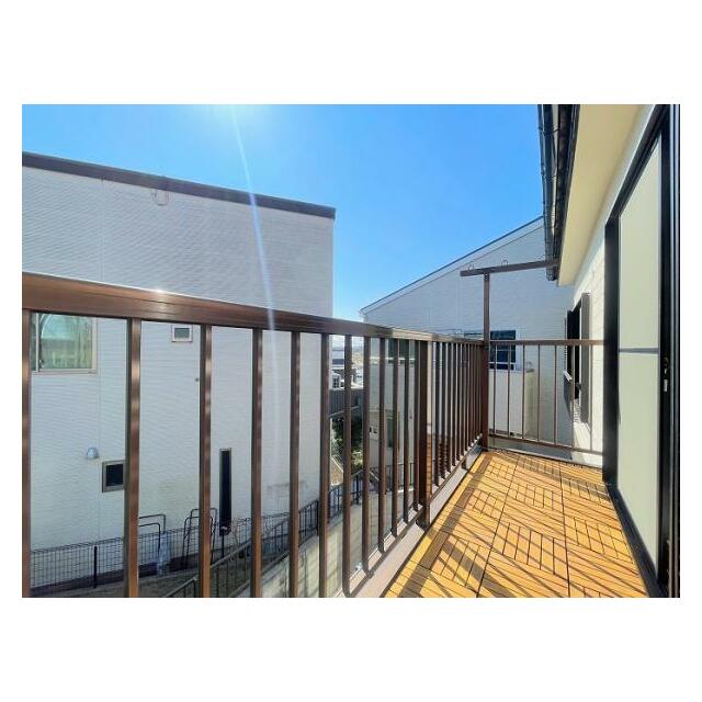 「バルコニー」南向きで日当たり良好です。